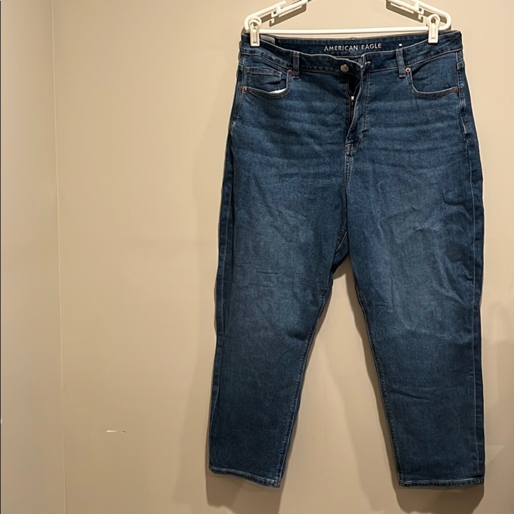American eagle mom jeans